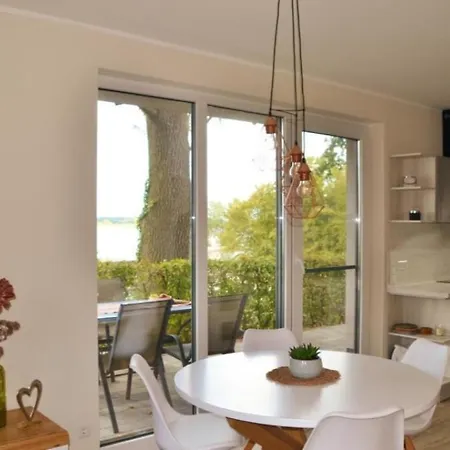 U18 Eg - Komfortbale Ferienwohnung Mit Terrasse, Kamin, Wlan Und Seeblick Marienfelde