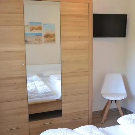 U18 Eg - Komfortbale Ferienwohnung Mit Terrasse, Kamin, Wlan Und Seeblick *